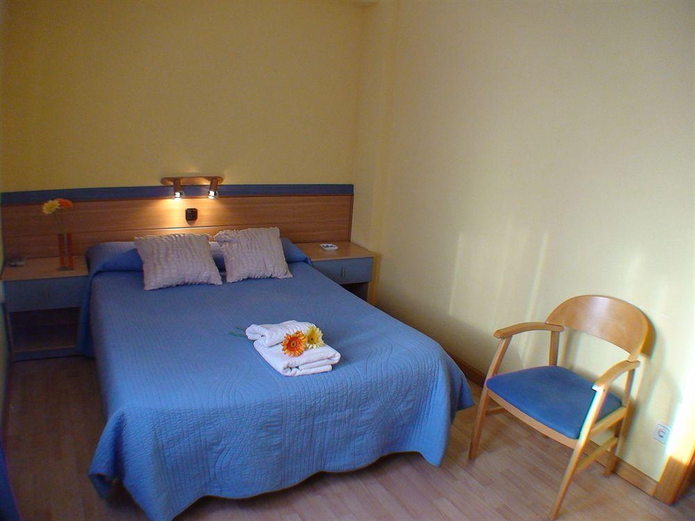 Hostal El Carmen Zaragoza Ngoại thất bức ảnh