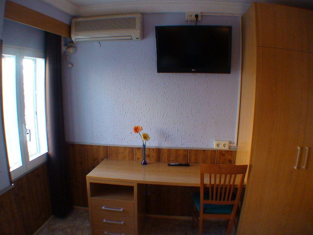 Hostal El Carmen Zaragoza Ngoại thất bức ảnh