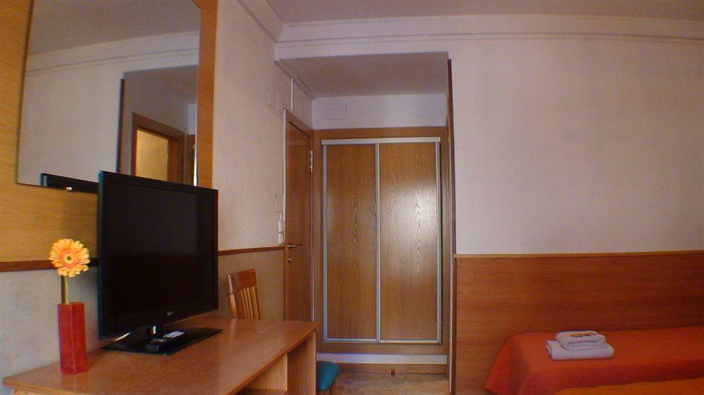 Hostal El Carmen Zaragoza Ngoại thất bức ảnh