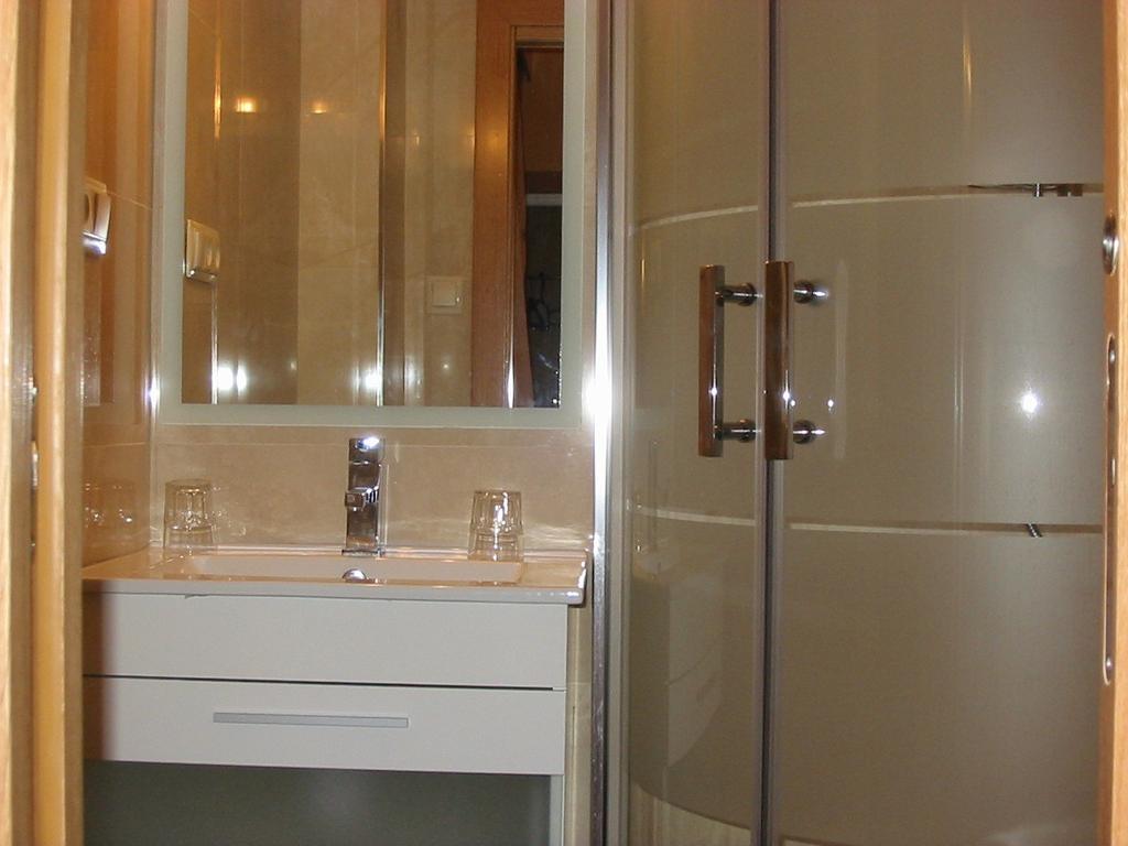 Hostal El Carmen Zaragoza Ngoại thất bức ảnh